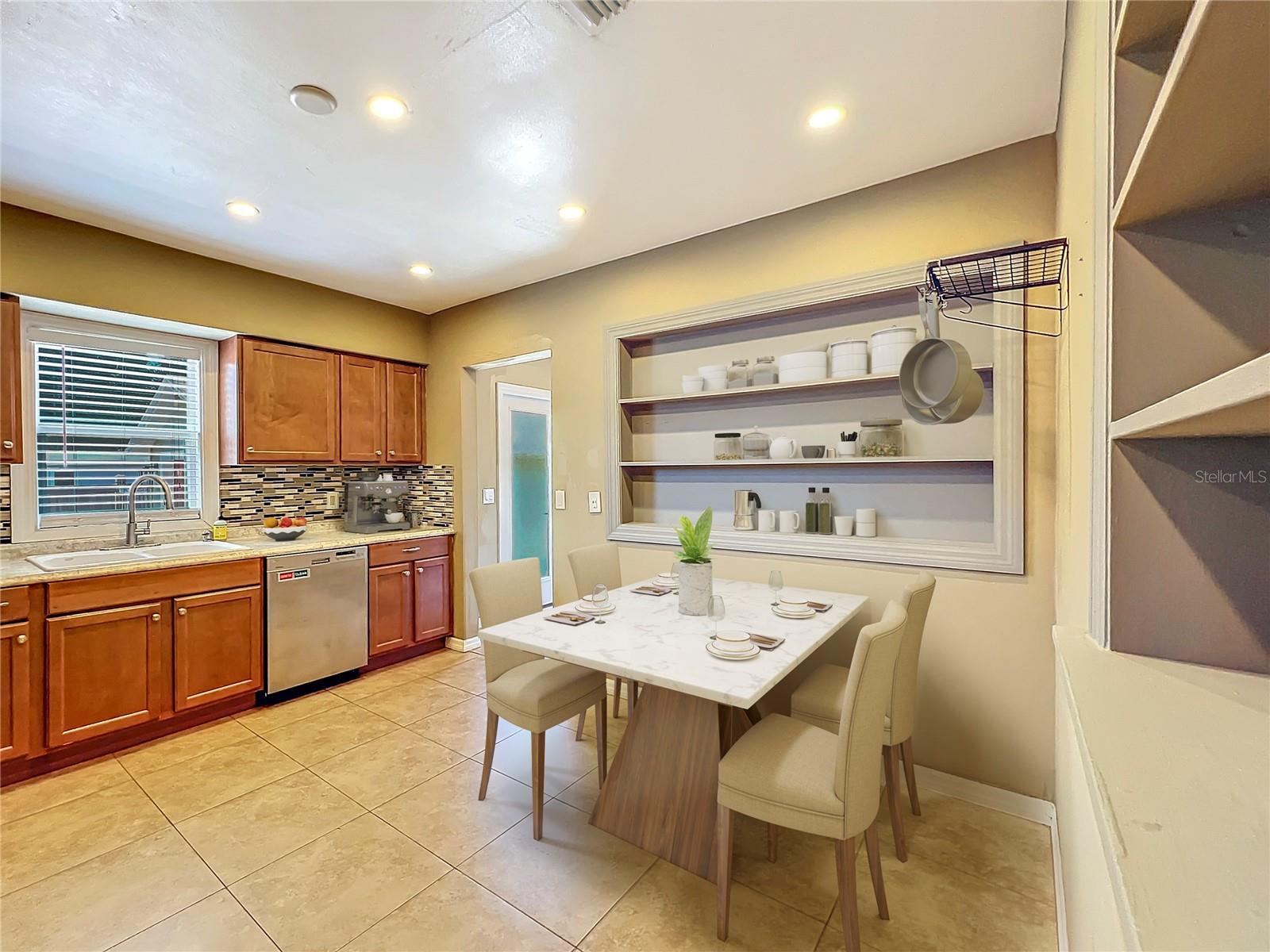 3305 PRICE AVE, ORLANDO, FL, 32806