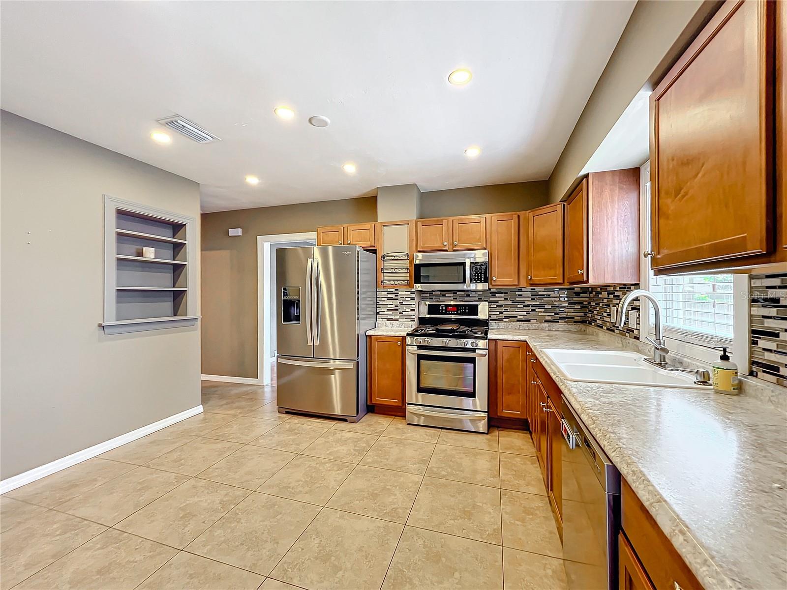 3305 PRICE AVE, ORLANDO, FL, 32806