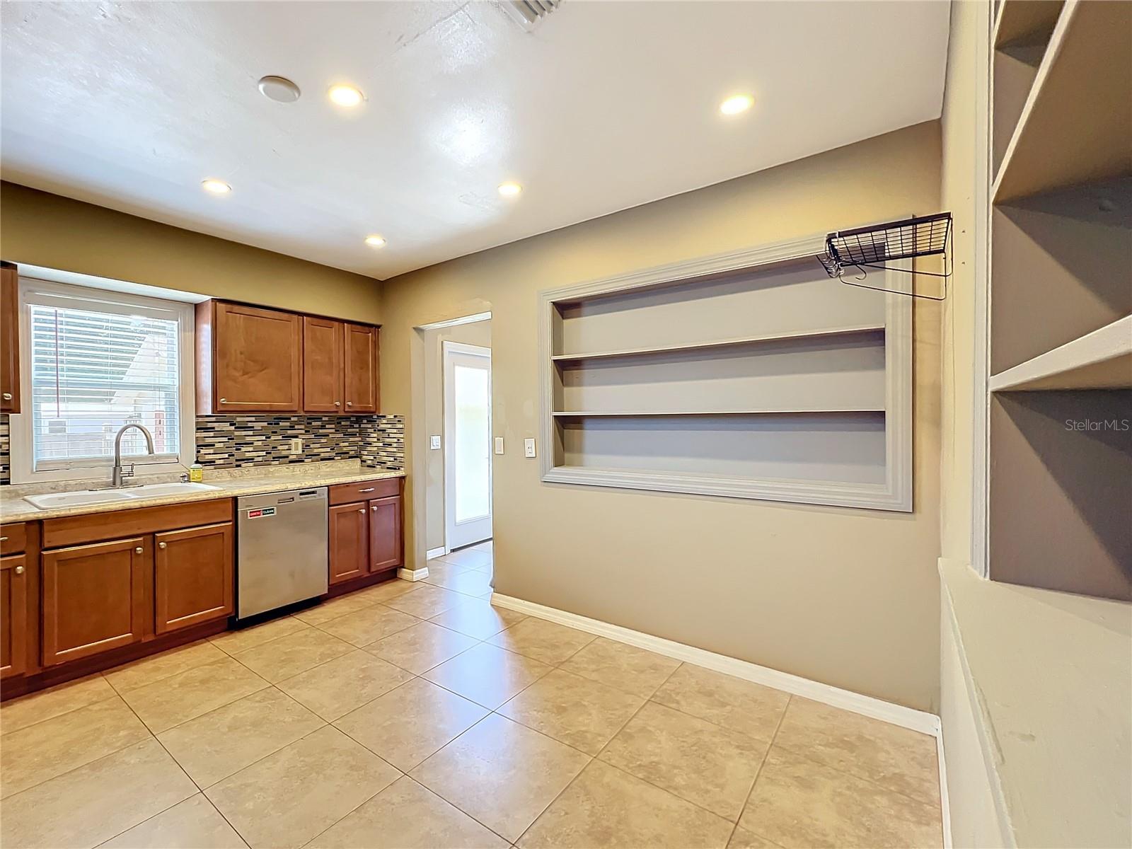 3305 PRICE AVE, ORLANDO, FL, 32806