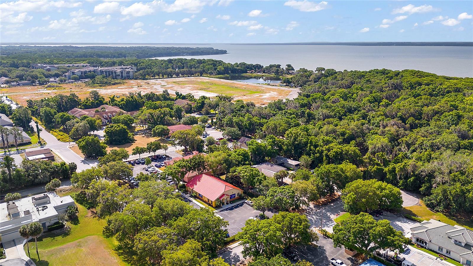 700 DOCTORS CT, LEESBURG, FL, 34748