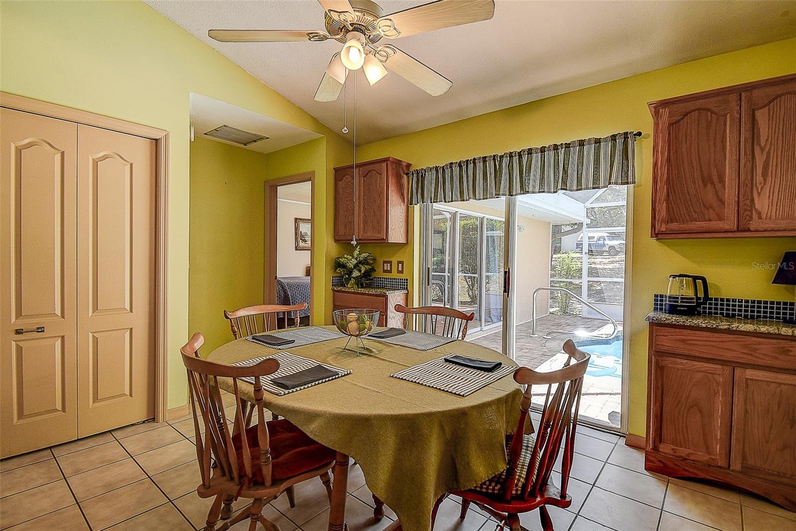 340 E SAVOY ST, LECANTO, FL, 34461