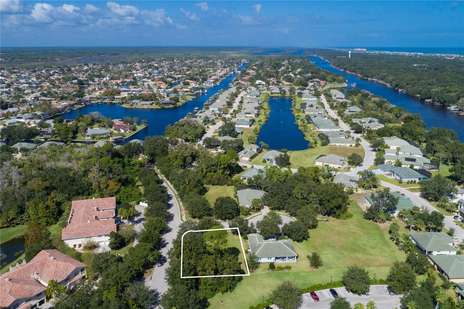 2 HOLLY CT, PALM COAST, FL, 32137