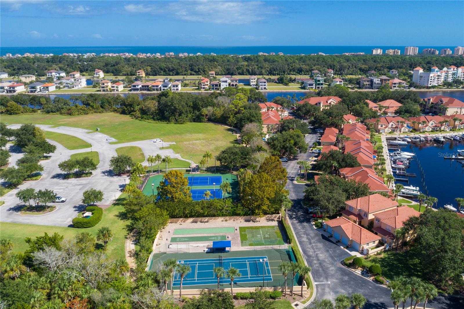 2 HOLLY CT, PALM COAST, FL, 32137