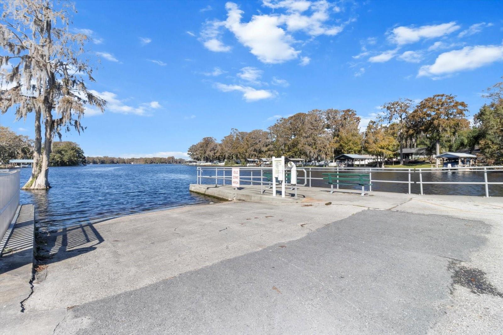 8281 S LAKE CONSUELLA DR, FLORAL CITY, FL, 34436
