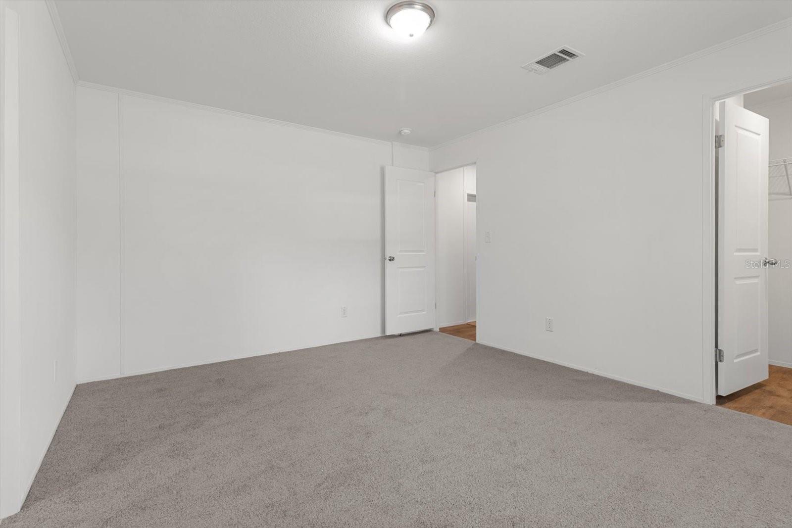8281 S LAKE CONSUELLA DR, FLORAL CITY, FL, 34436