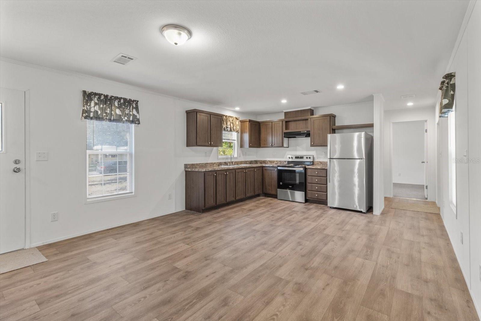8281 S LAKE CONSUELLA DR, FLORAL CITY, FL, 34436
