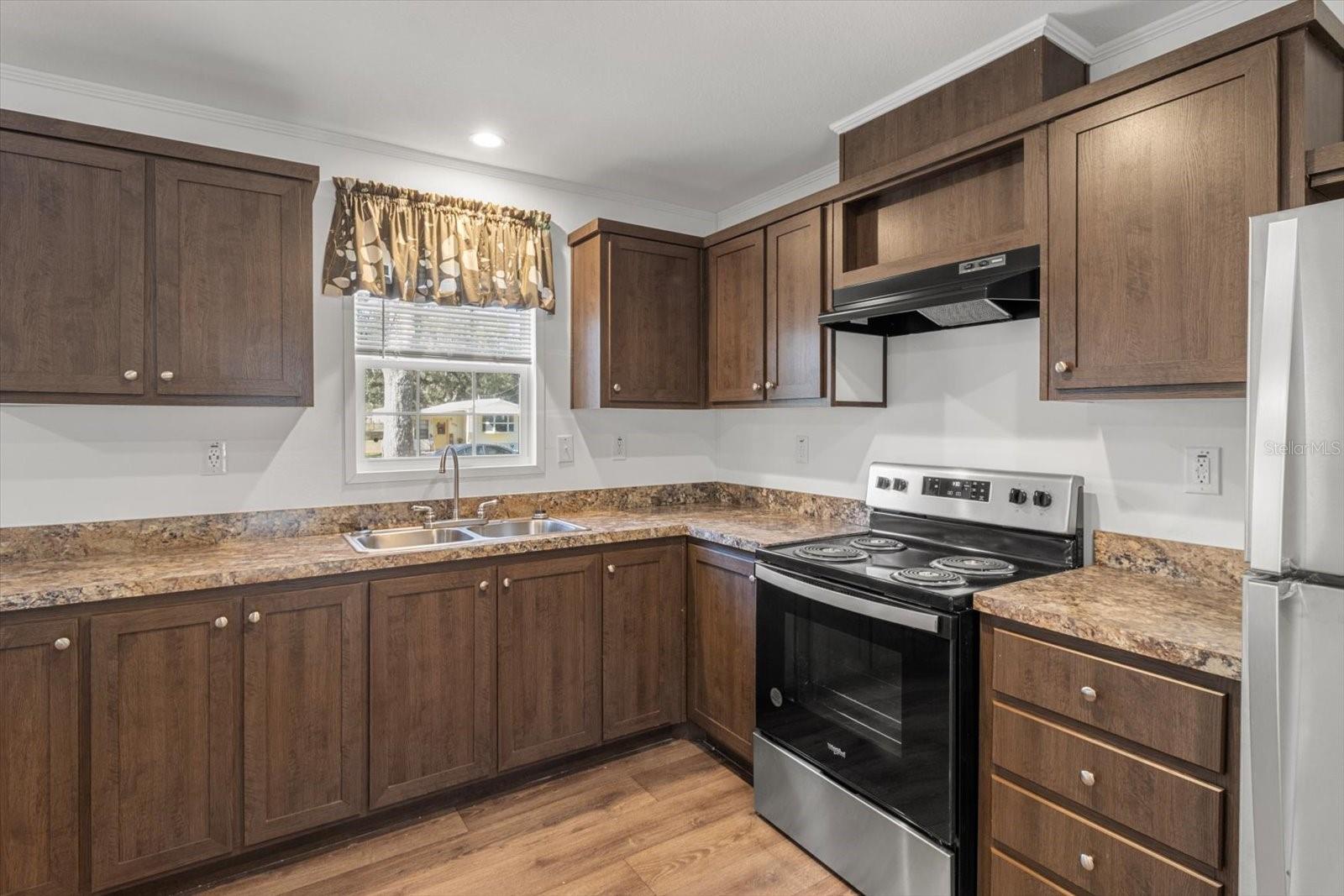 8281 S LAKE CONSUELLA DR, FLORAL CITY, FL, 34436
