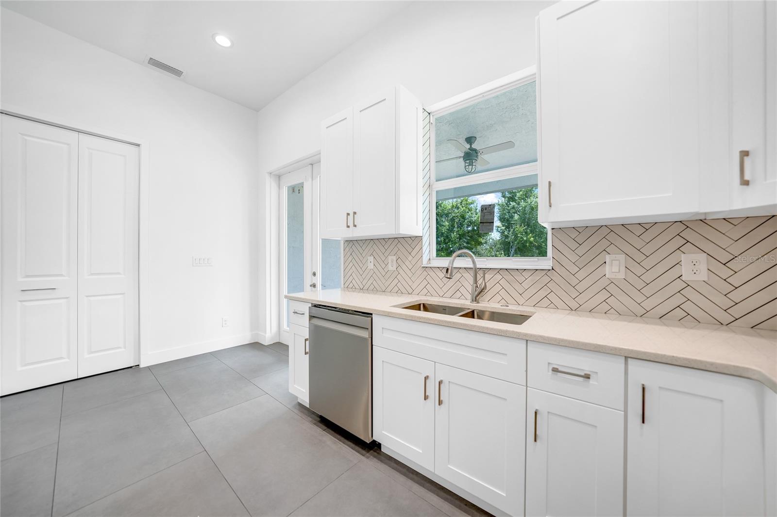 147 INGRAM RD, ROTONDA WEST, FL, 33947
