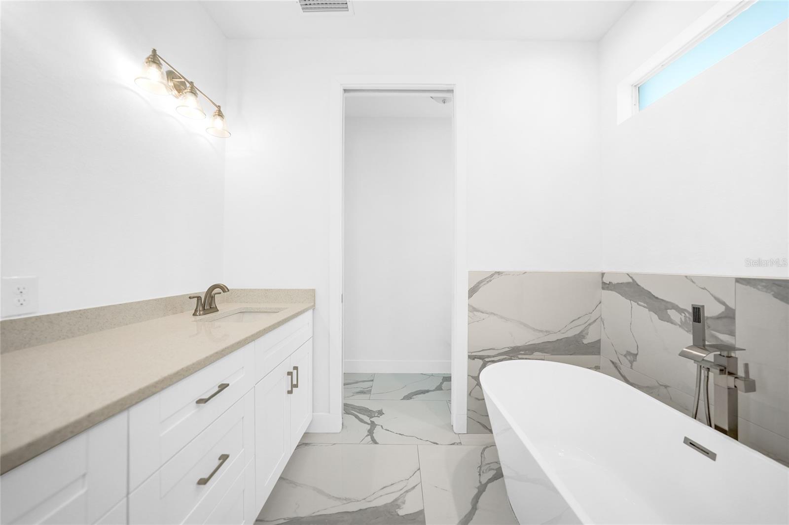 147 INGRAM RD, ROTONDA WEST, FL, 33947