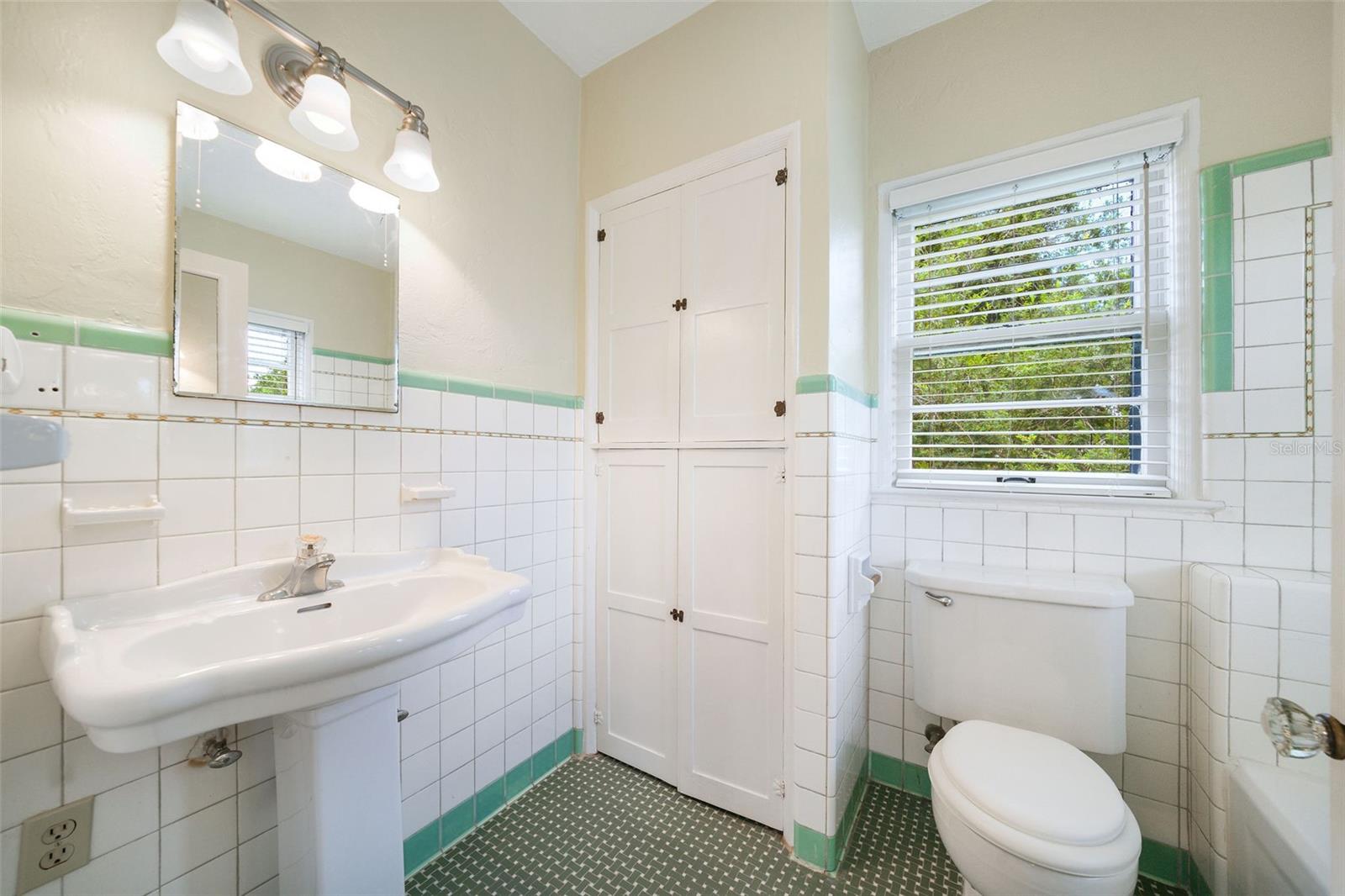 1019 SEVILLE PL, ORLANDO, FL, 32804