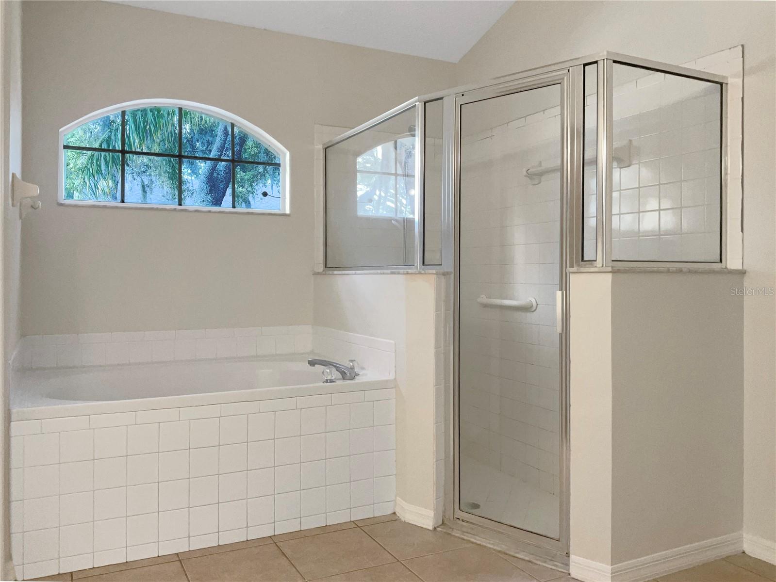 2316 KENWICK DR, VALRICO, FL, 33596