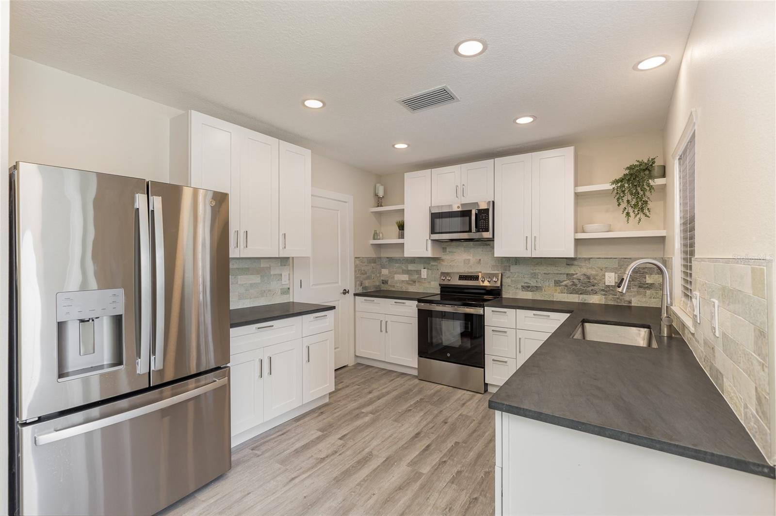 938 S BUMBY AVE, ORLANDO, FL, 32806