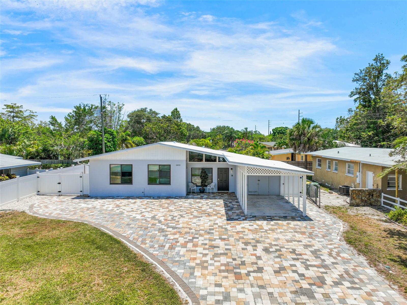 2832 GREENBRIAR ST, SARASOTA, FL, 34237