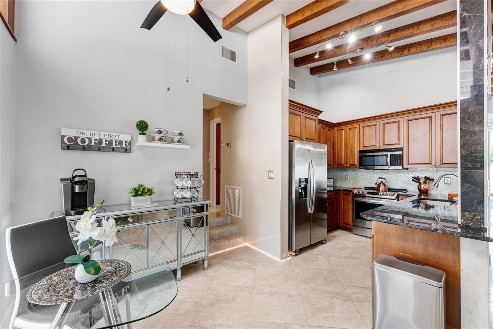 2832 GREENBRIAR ST, SARASOTA, FL, 34237