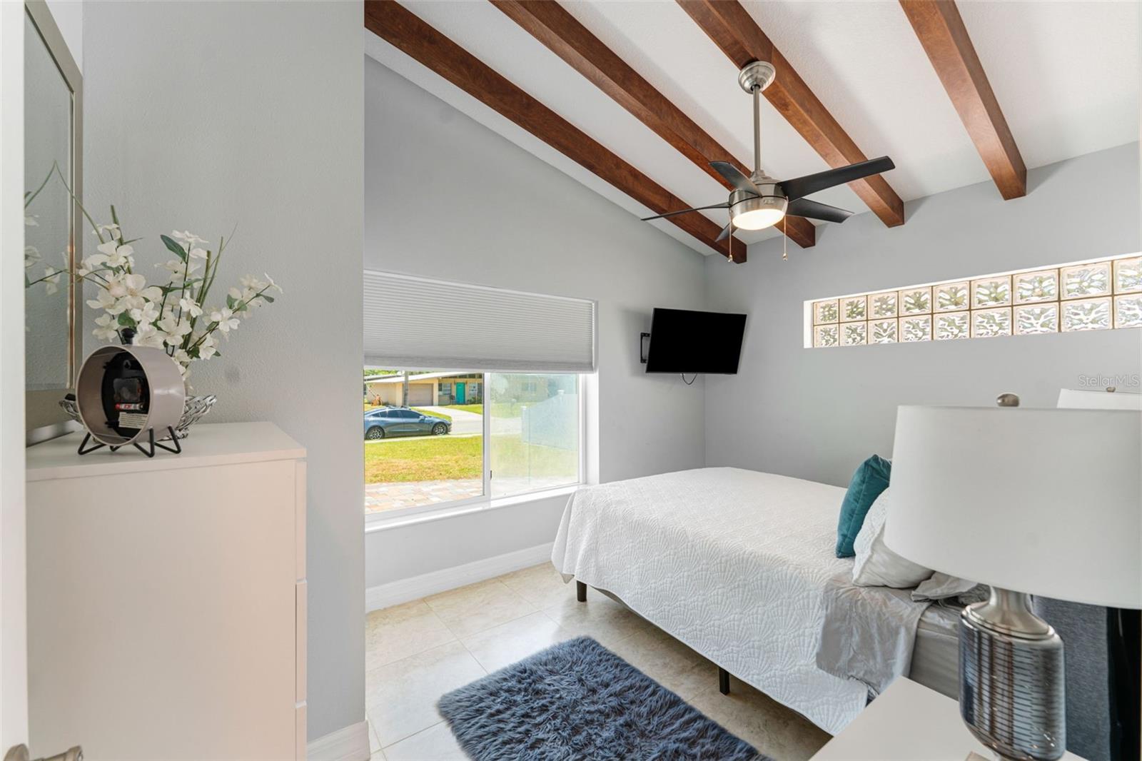 2832 GREENBRIAR ST, SARASOTA, FL, 34237