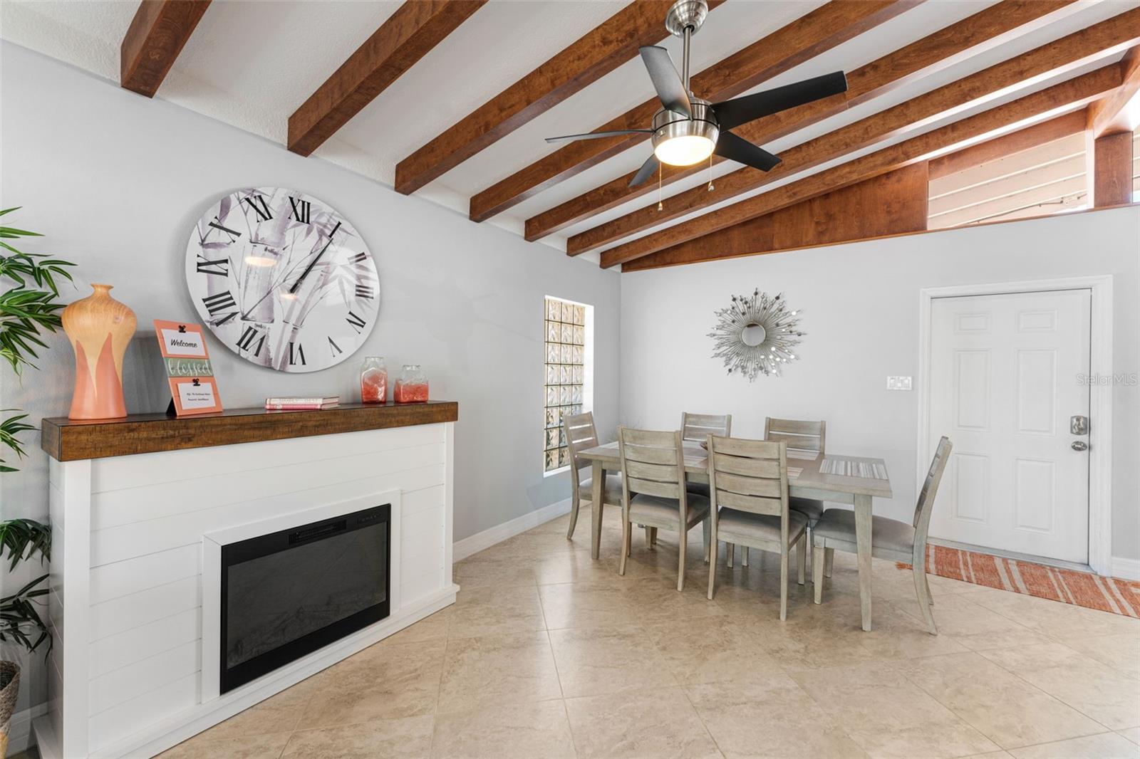 2832 GREENBRIAR ST, SARASOTA, FL, 34237
