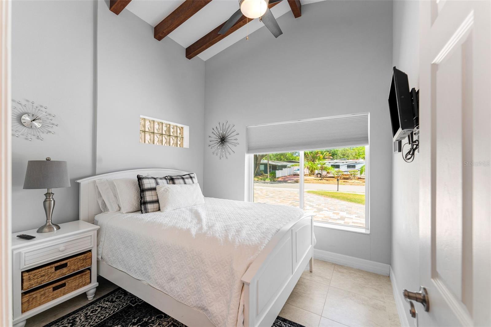 2832 GREENBRIAR ST, SARASOTA, FL, 34237