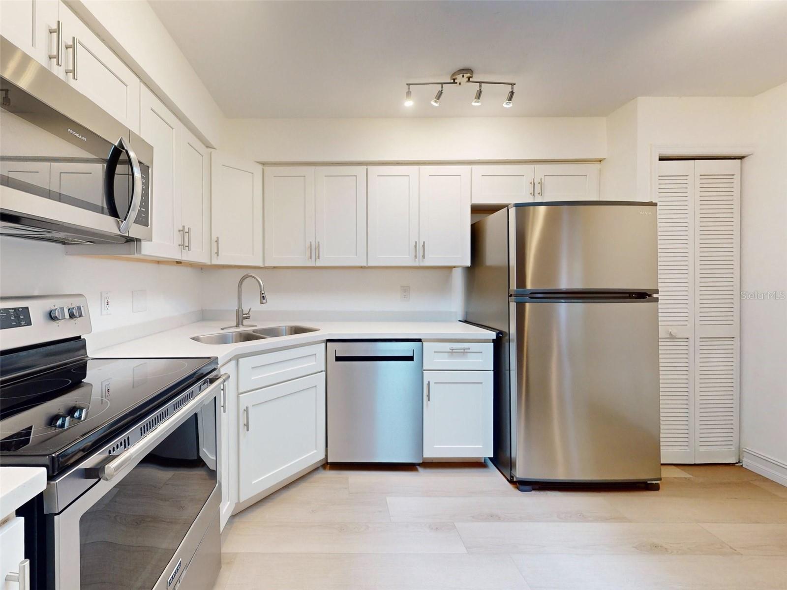 6180 OLYMPIC CT, PORT ORANGE, FL, 32127