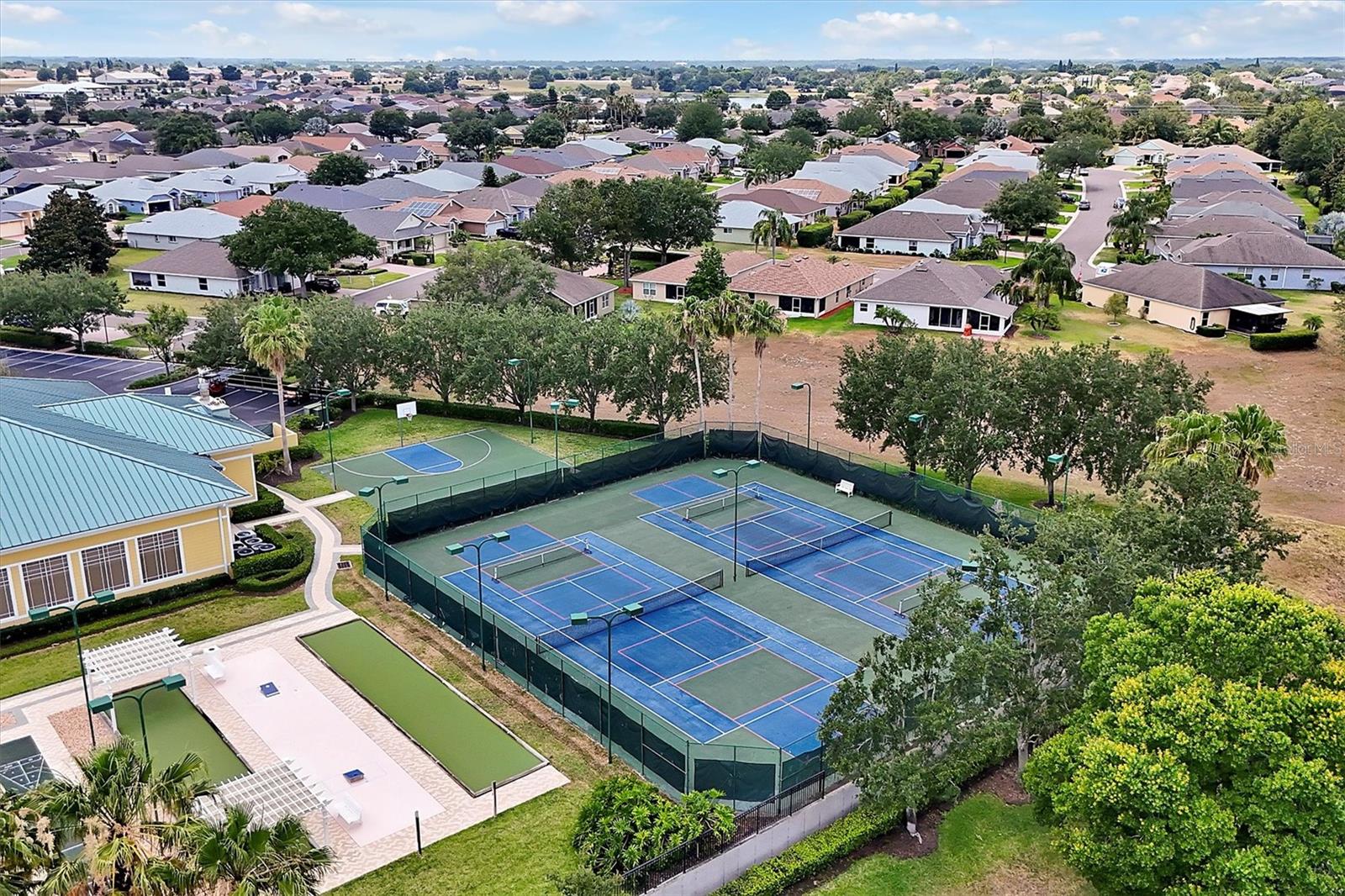 3355 LIVINGSTON WAY, WINTER HAVEN, FL, 33884