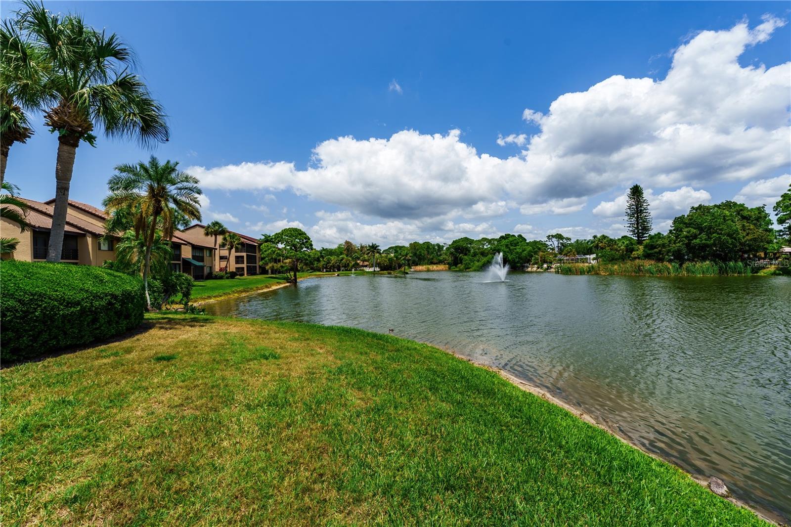 5685 ASHTON LAKE DR #2, SARASOTA, FL, 34231