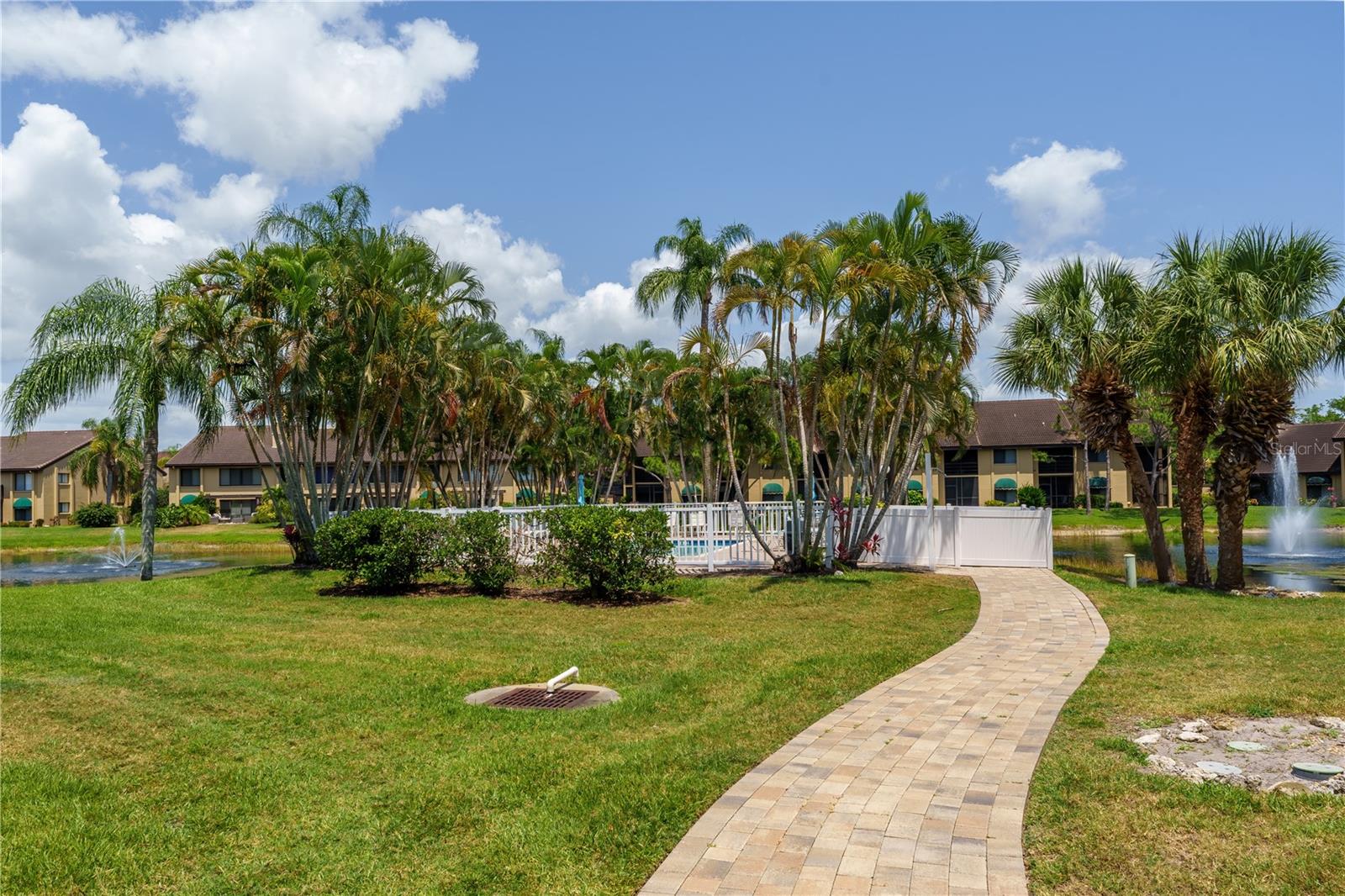 5685 ASHTON LAKE DR #2, SARASOTA, FL, 34231