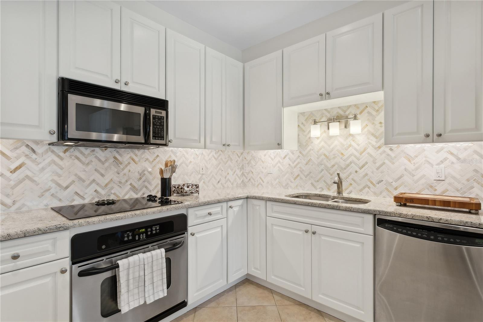 6319 VISTA VERDE DR E, GULFPORT, FL, 33707