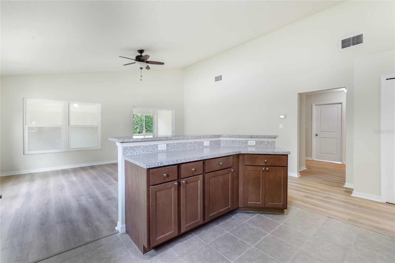 24801 CRANES ROOST CIR, LEESBURG, FL, 34748