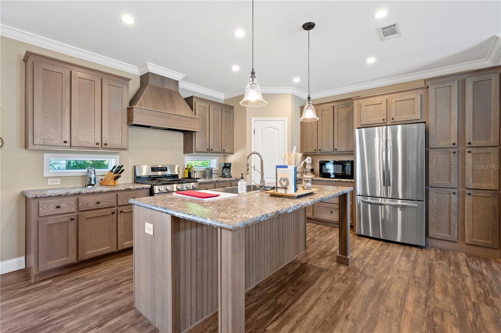 13721 RIADA WAY, DADE CITY FL,33525 WAY, DADE CITY, FL, 33525