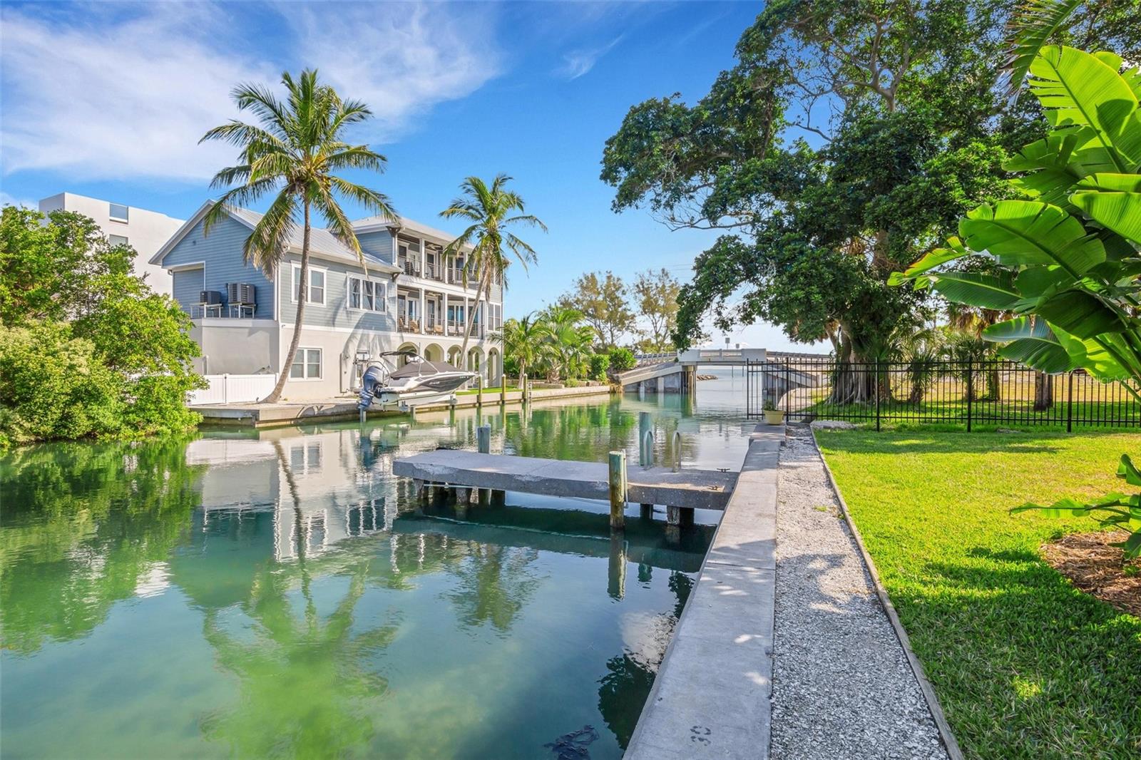 522 PINE AVE #8B, ANNA MARIA, FL, 34216