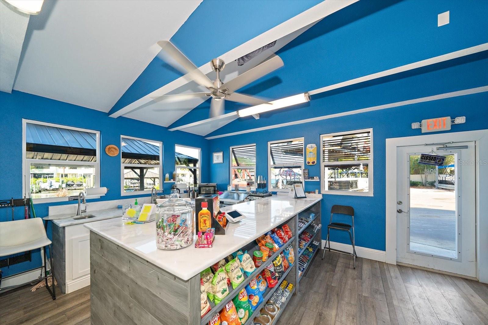 2400 BAYSHORE BLVD, DUNEDIN, FL, 34698
