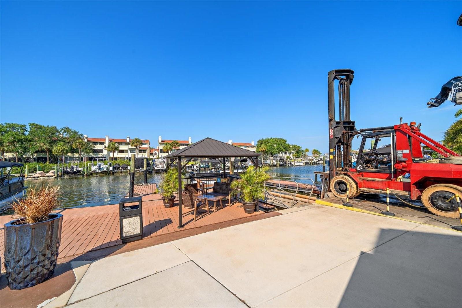 2400 BAYSHORE BLVD, DUNEDIN, FL, 34698