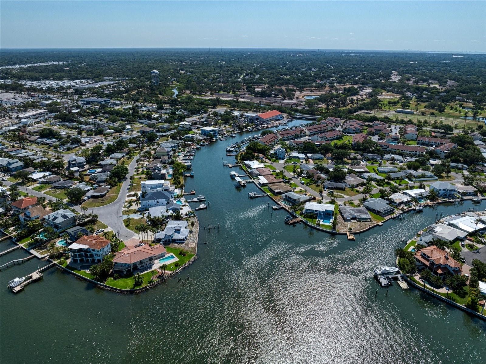 2400 BAYSHORE BLVD, DUNEDIN, FL, 34698