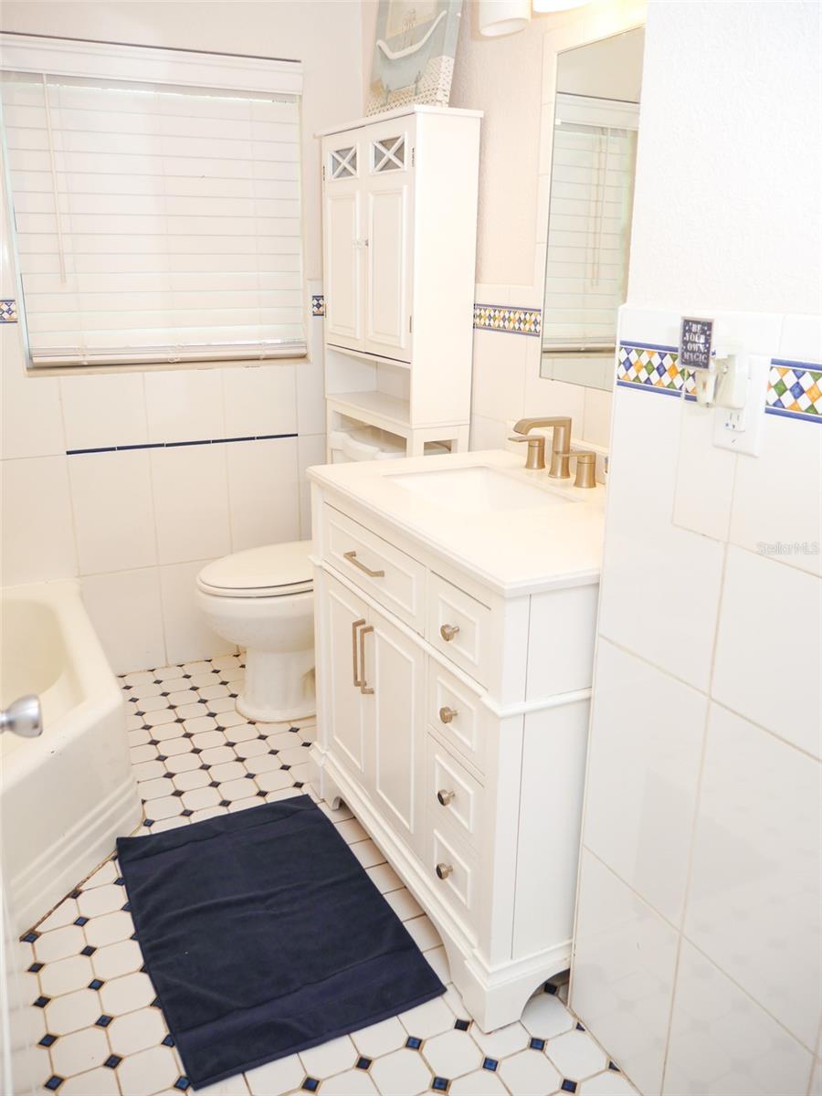 1222 E EDGEWOOD DR, LAKELAND, FL, 33803