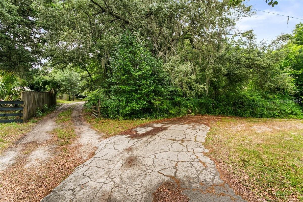 8400 S RAINDROP PT, FLORAL CITY, FL, 34436