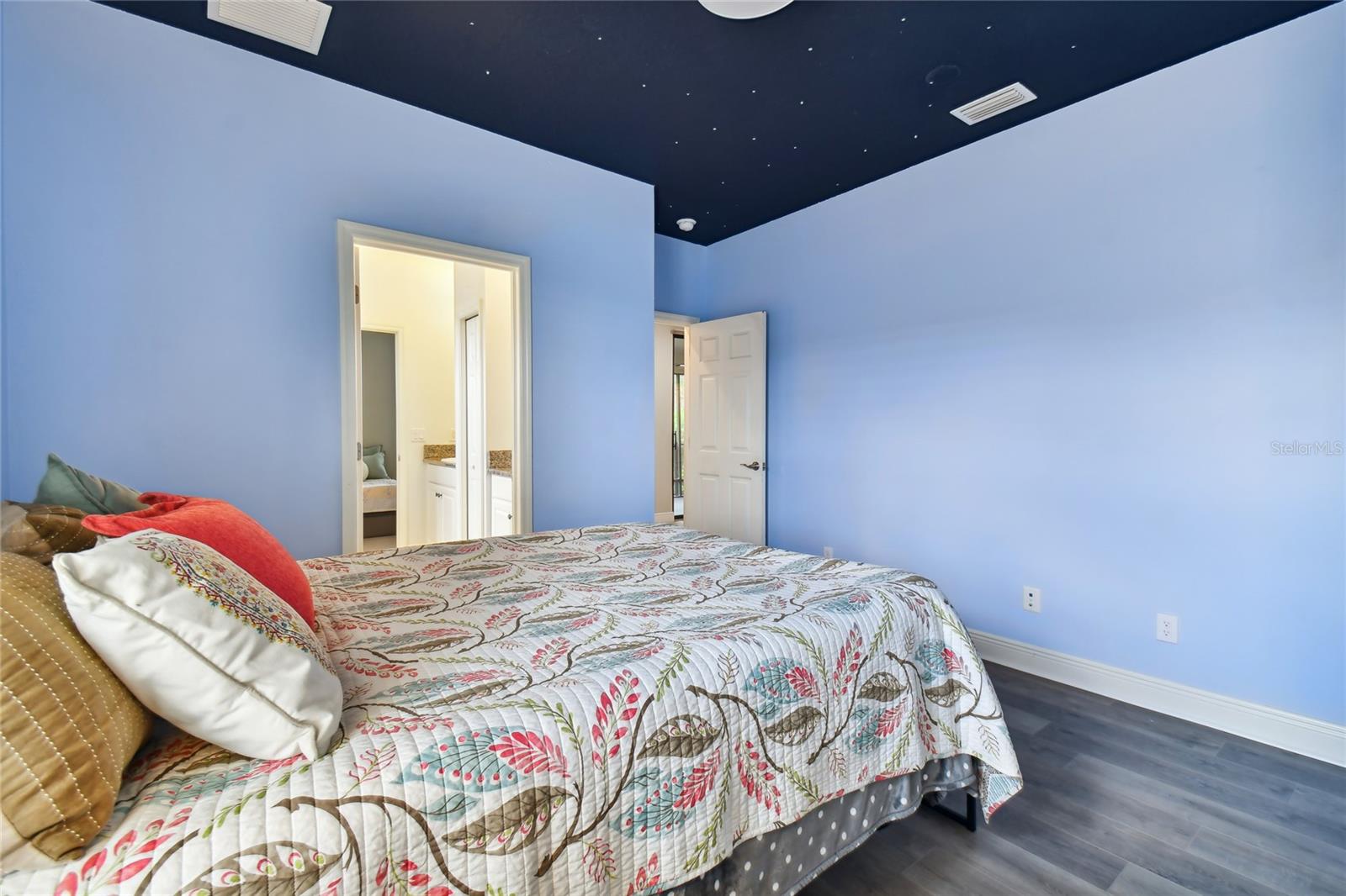 32875 NATURAL BRIDGE RD, WESLEY CHAPEL, FL, 33543