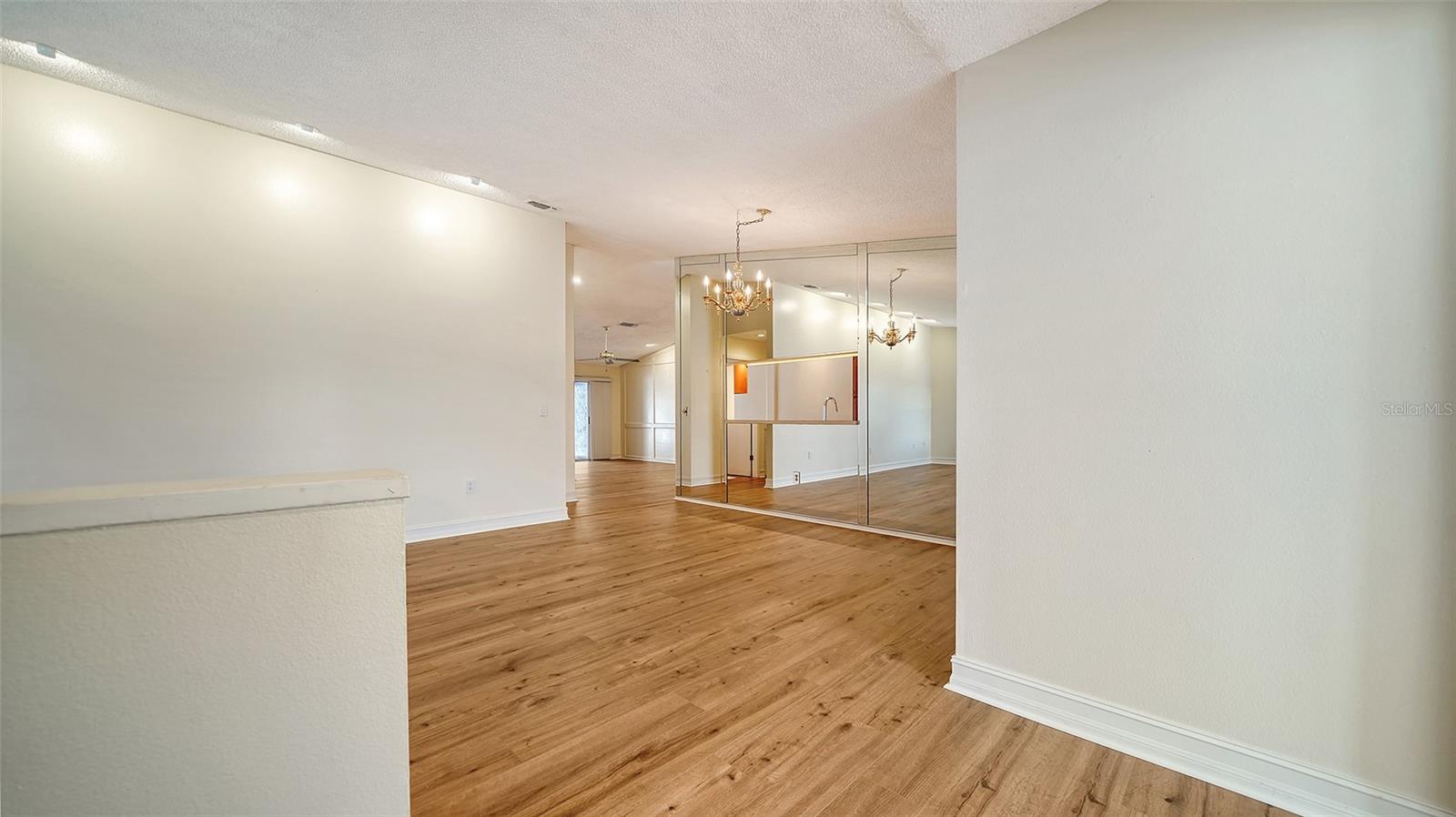 5381 KELLY DR #15, SARASOTA, FL, 34233