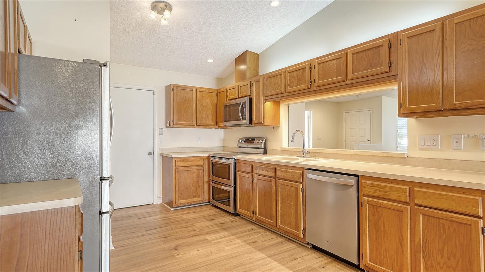 5381 KELLY DR #15, SARASOTA, FL, 34233