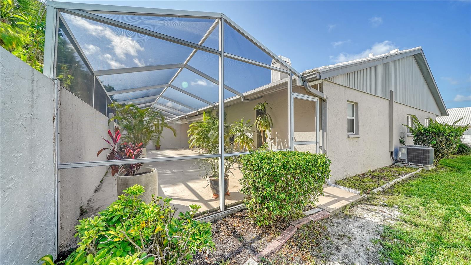 5381 KELLY DR #15, SARASOTA, FL, 34233