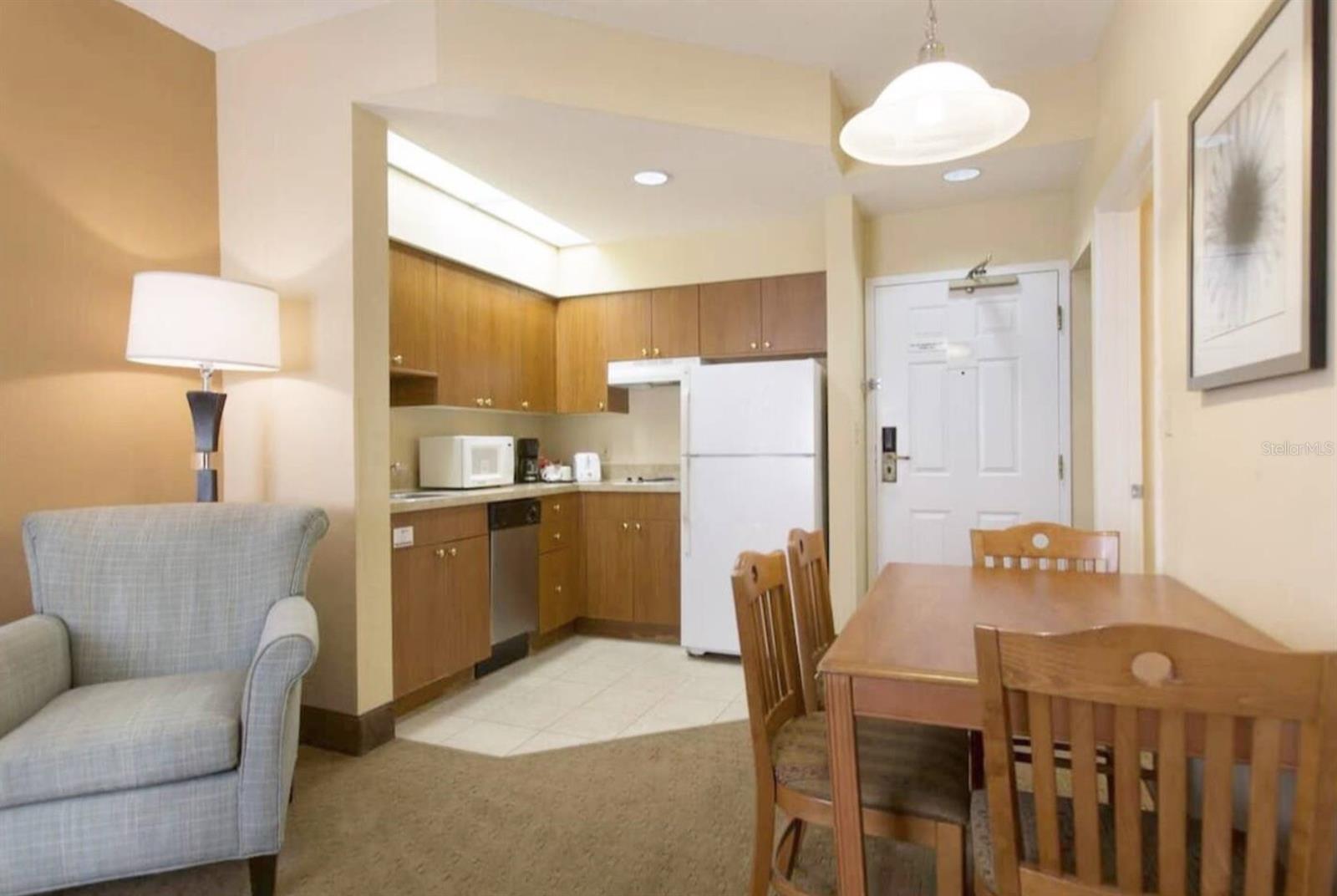 7601 CANADA AVE #220, ORLANDO, FL, 32819