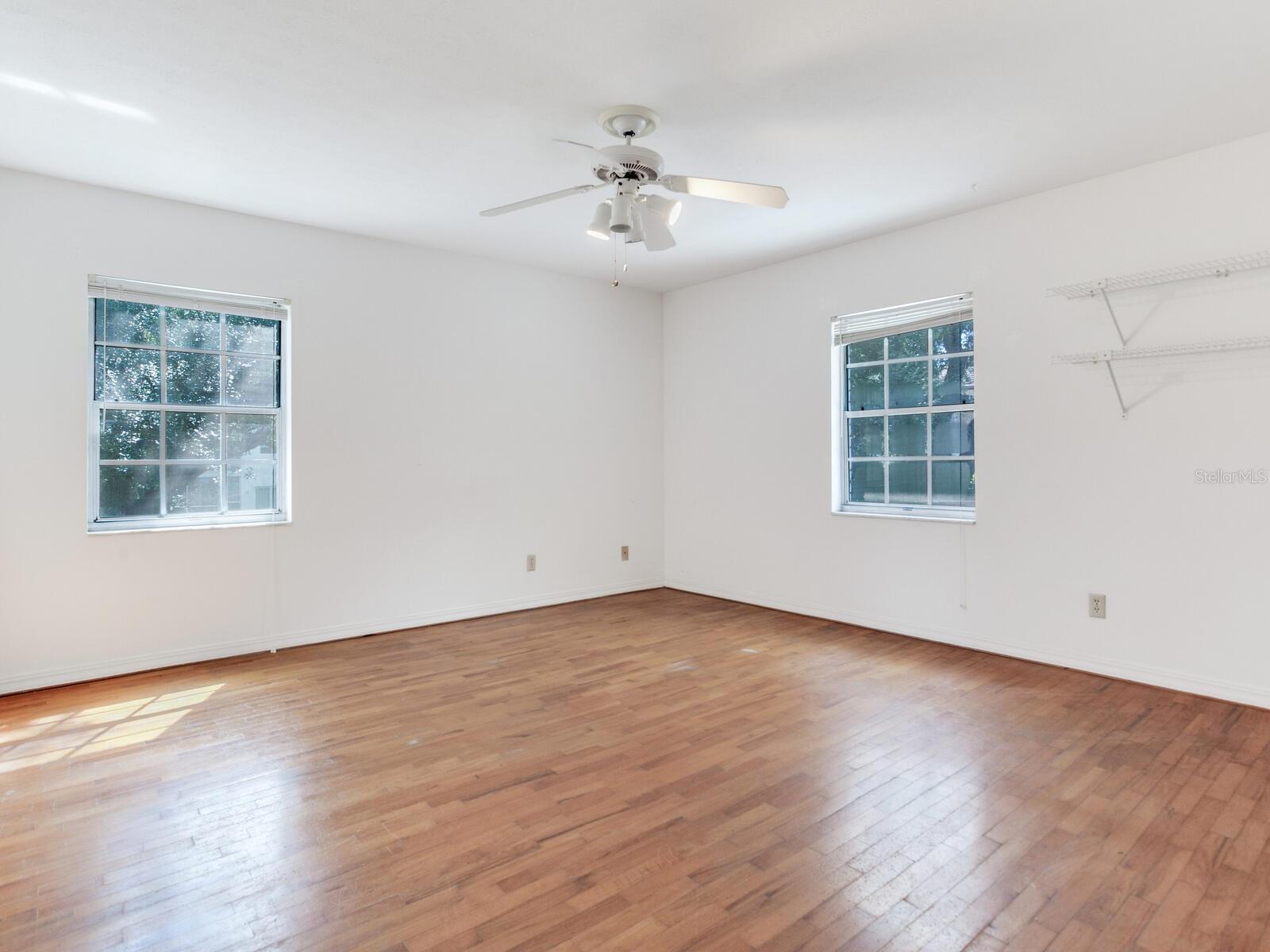 2902 W BAYSHORE CT, TAMPA, FL, 33611