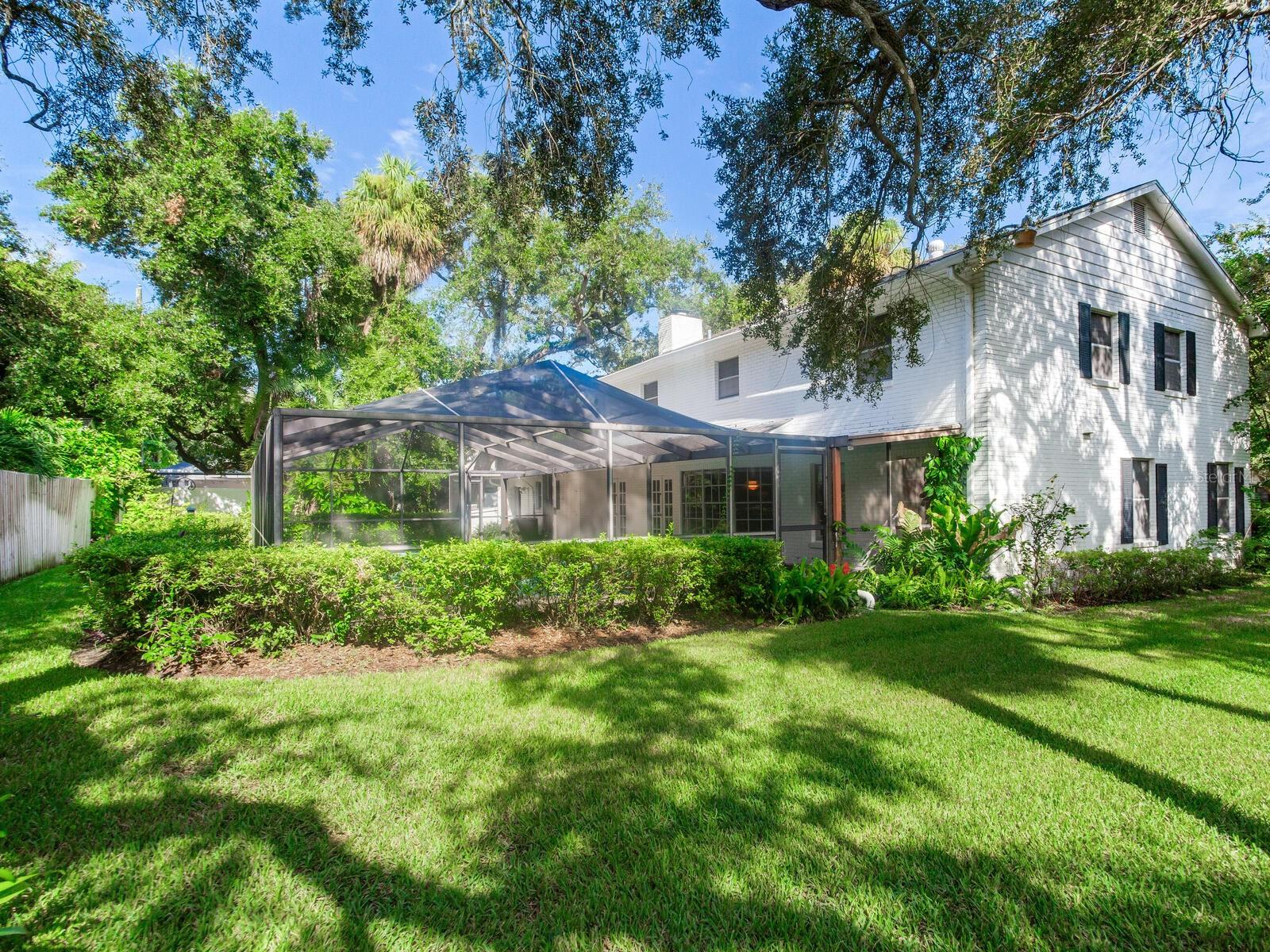 2902 W BAYSHORE CT, TAMPA, FL, 33611