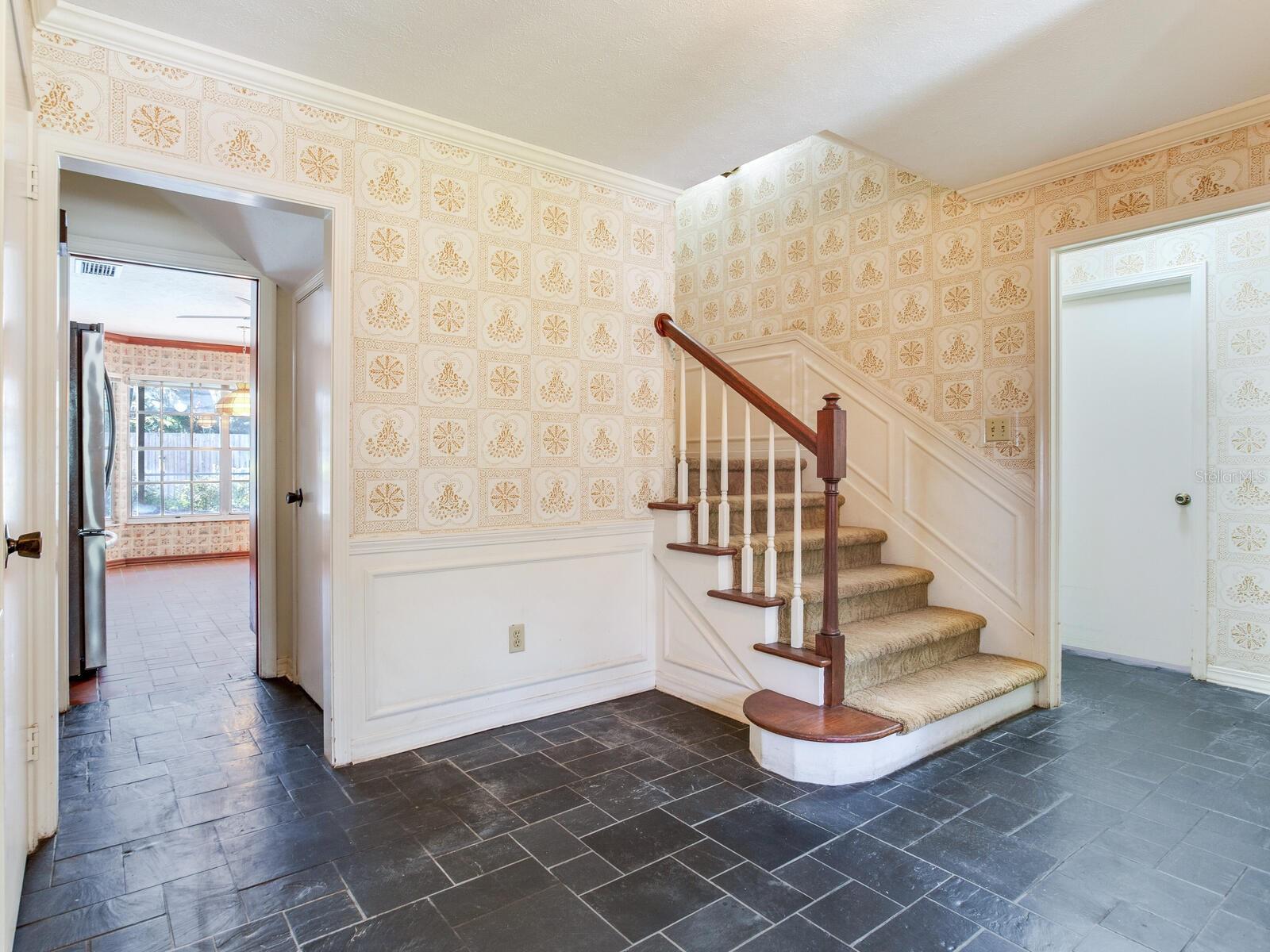 2902 W BAYSHORE CT, TAMPA, FL, 33611
