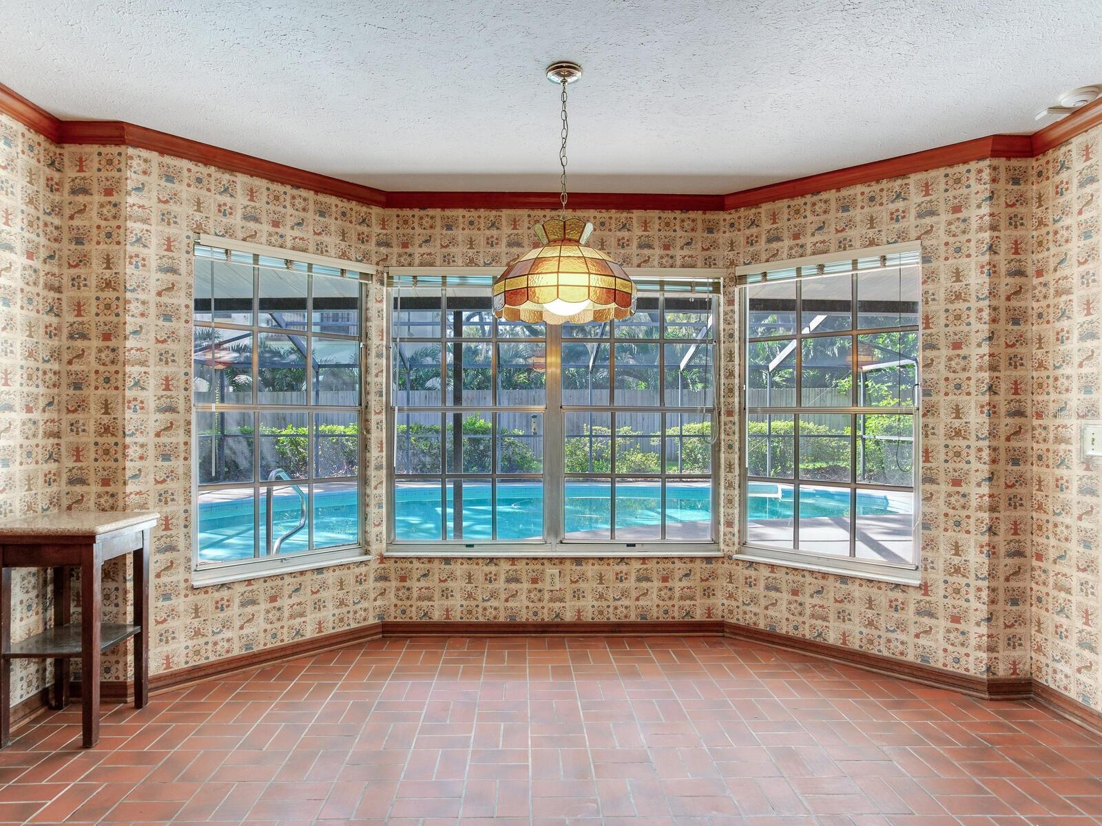 2902 W BAYSHORE CT, TAMPA, FL, 33611