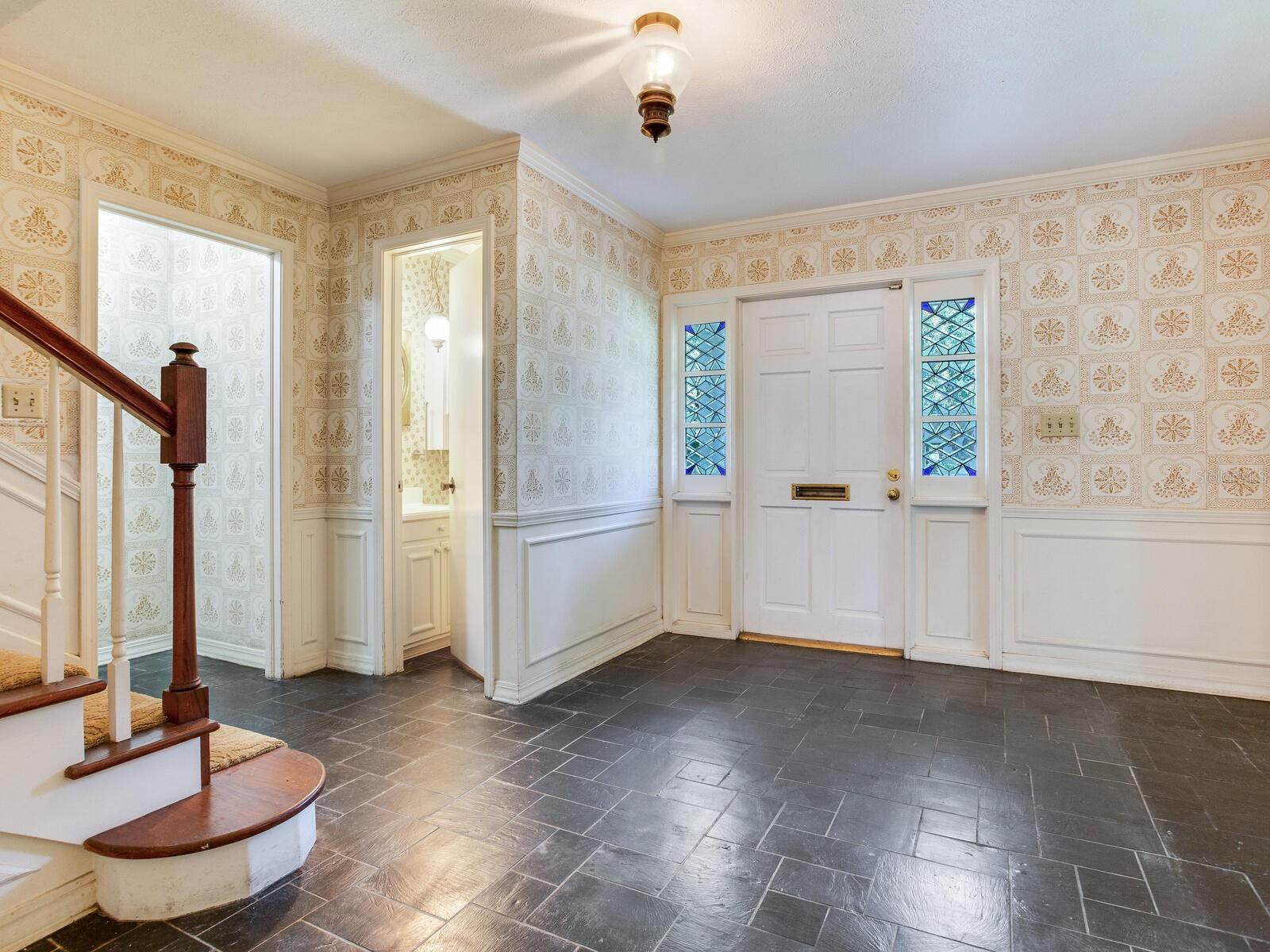 2902 W BAYSHORE CT, TAMPA, FL, 33611