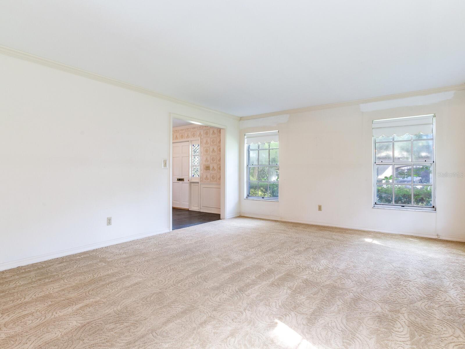 2902 W BAYSHORE CT, TAMPA, FL, 33611
