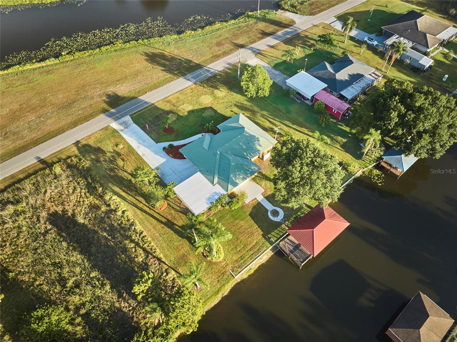 6589 BANYAN DR, INDIAN LAKE ESTATES, FL, 33855