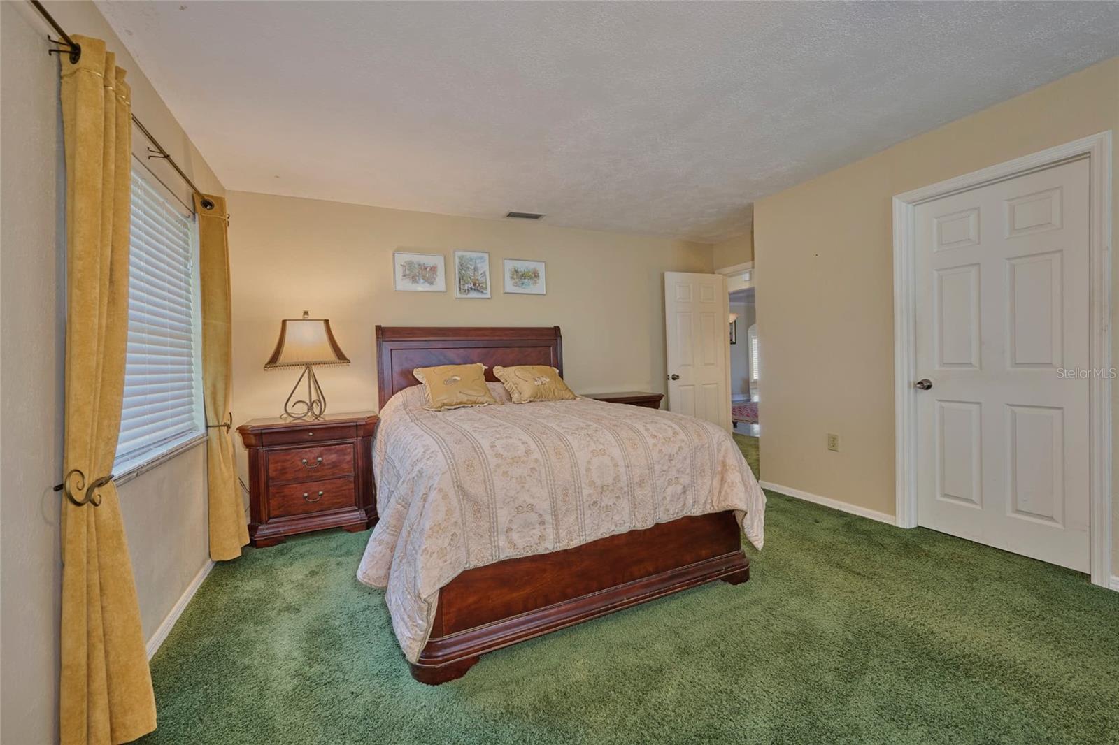 6589 BANYAN DR, INDIAN LAKE ESTATES, FL, 33855