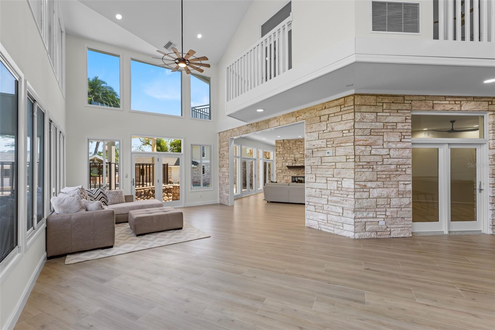 1978 COUNTRY CLUB DR, PORT ORANGE, FL, 32128