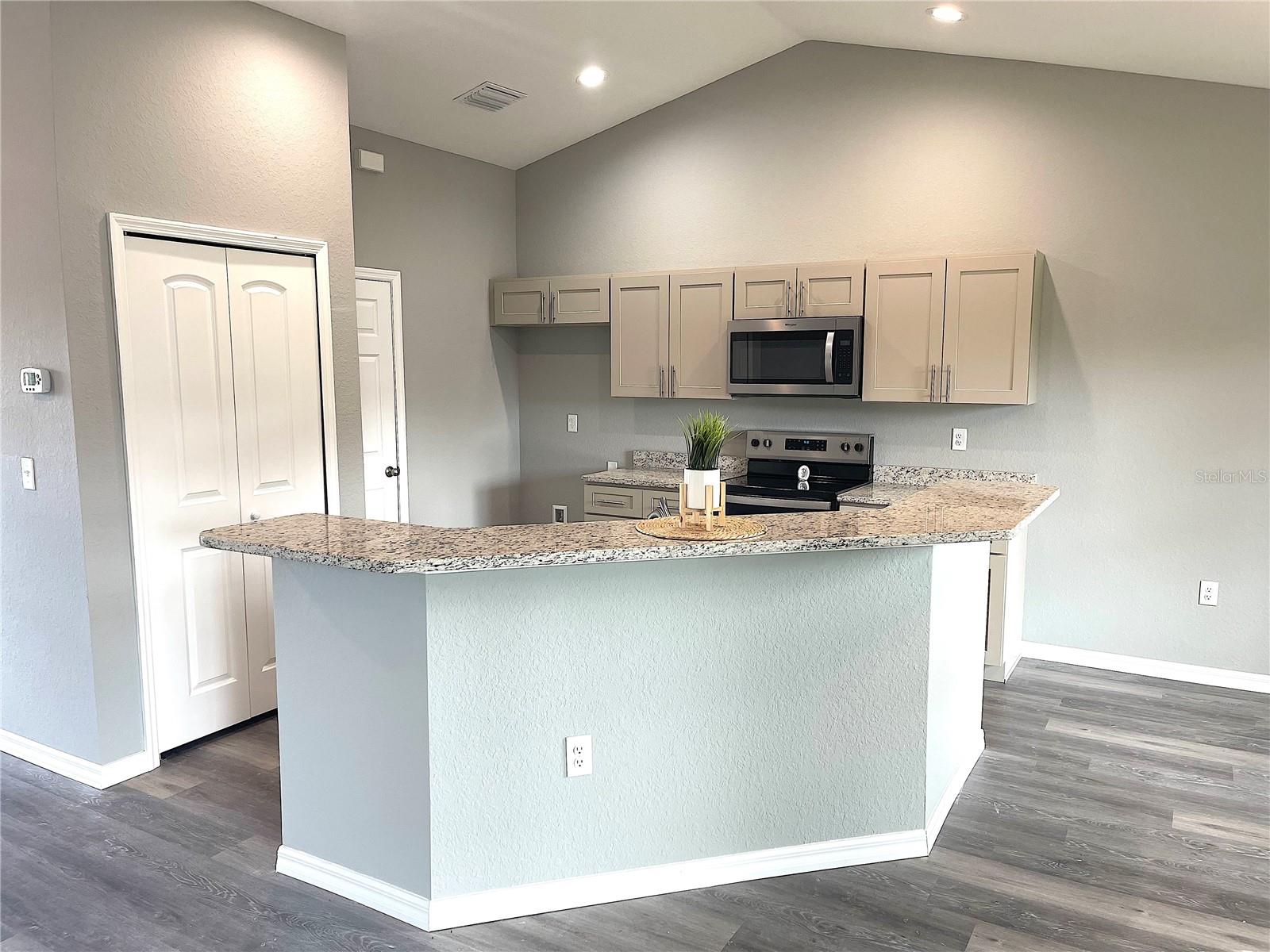 2 FISHER LANE WAY, OCKLAWAHA, FL, 32179