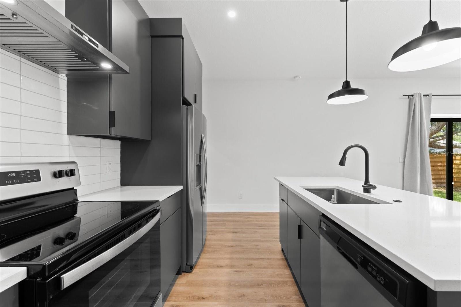 195 CHANDLER RD, NOKOMIS, FL, 34275